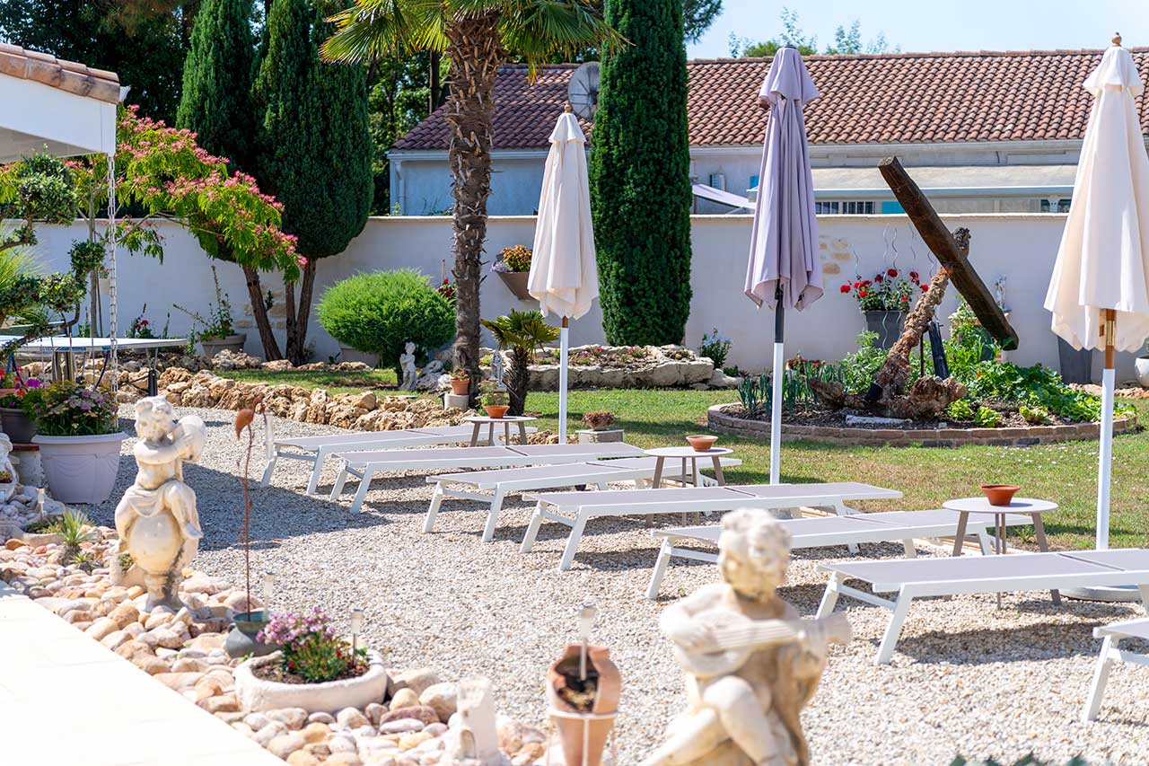 locations vacances appartement chambre studio les-mathes la-palmyre royan charente maritime